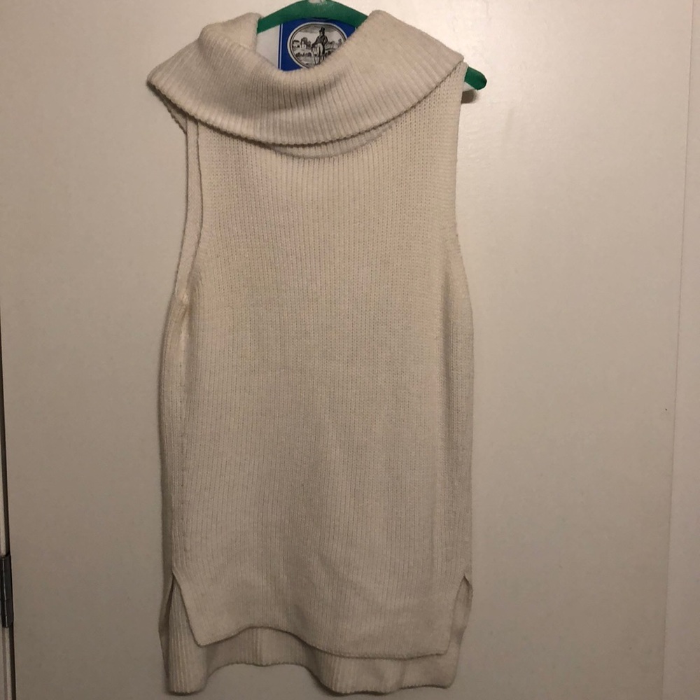 LOU & GREY White Turtleneck Tunic! Size Small